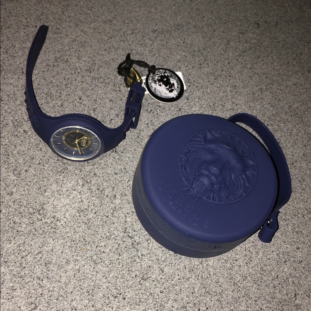 Versace Watch - Picture 2 of 4
